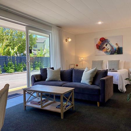 Oceans 88 Whitianga Coastal Suites Экстерьер фото