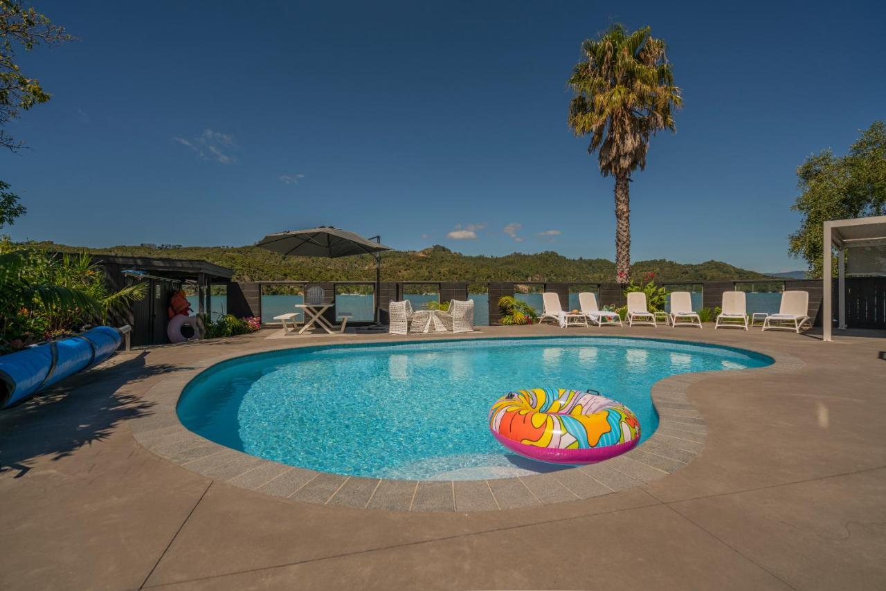 Oceans 88 Whitianga Coastal Suites Экстерьер фото