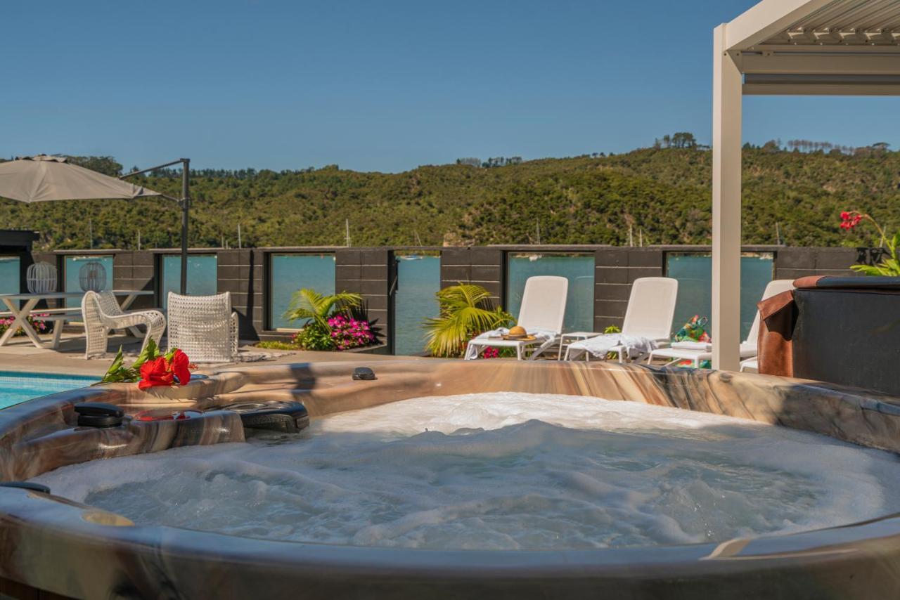 Oceans 88 Whitianga Coastal Suites Экстерьер фото