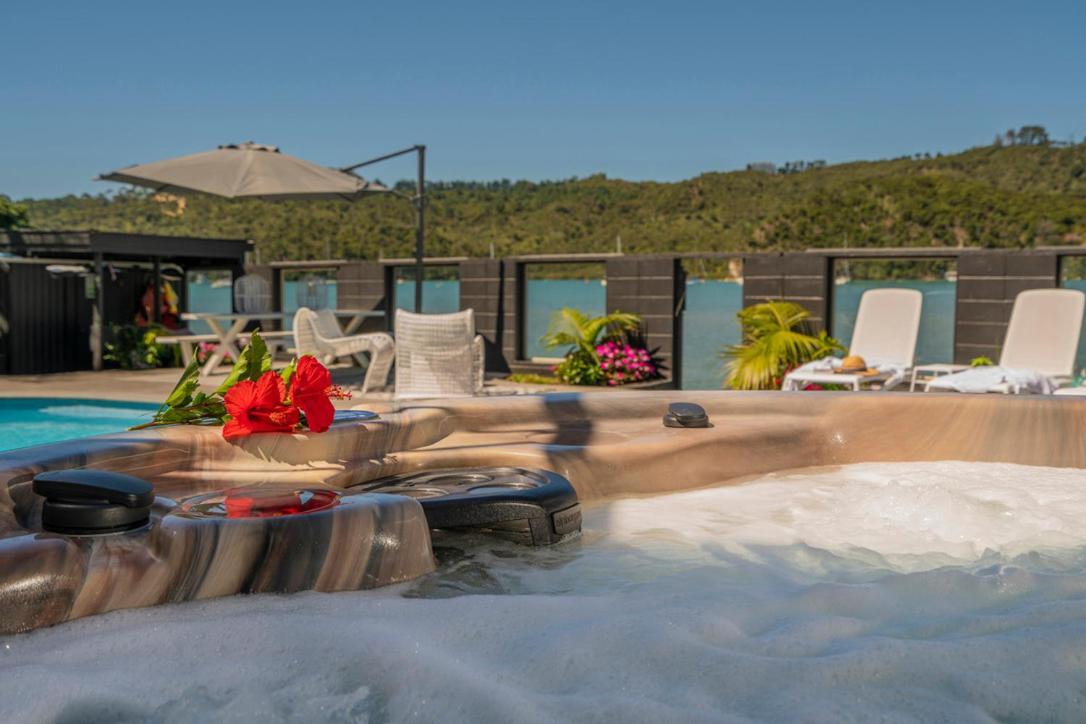 Oceans 88 Whitianga Coastal Suites Экстерьер фото