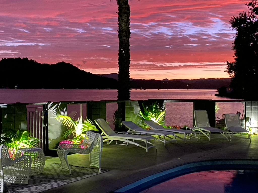Oceans 88 Whitianga Coastal Suites Экстерьер фото