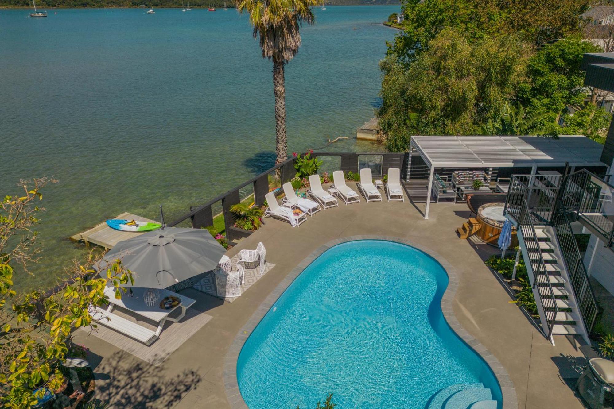 Oceans 88 Whitianga Coastal Suites Экстерьер фото
